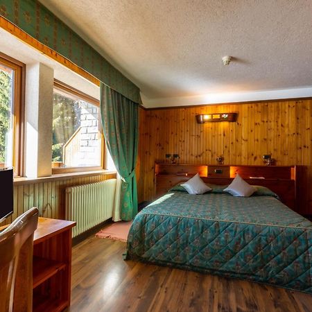 Hotel Bouton D'Or - קונייה מראה חיצוני תמונה