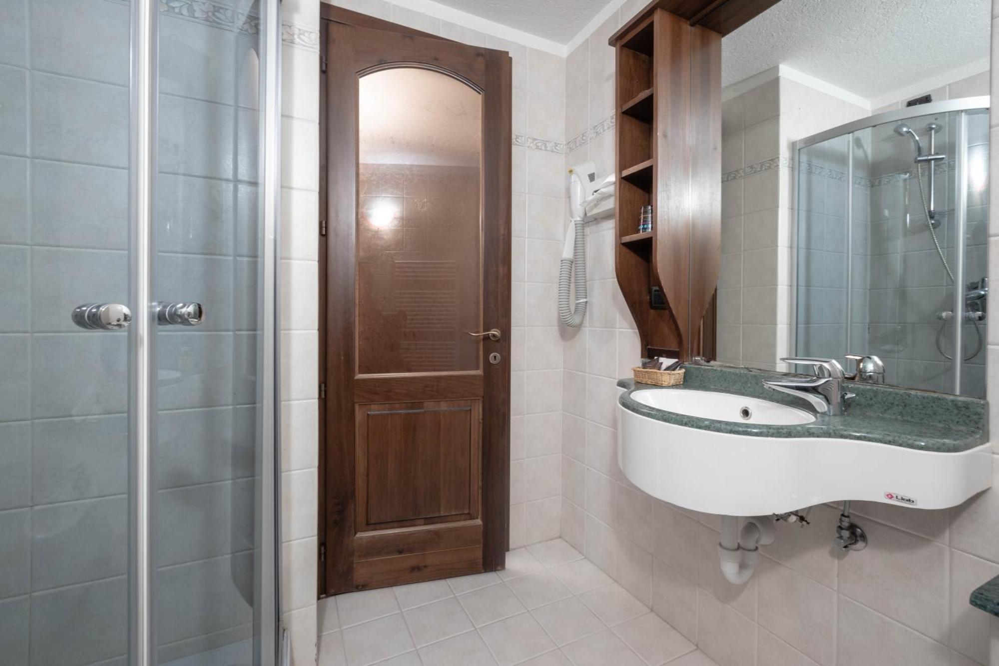 Hotel Bouton D'Or - קונייה מראה חיצוני תמונה