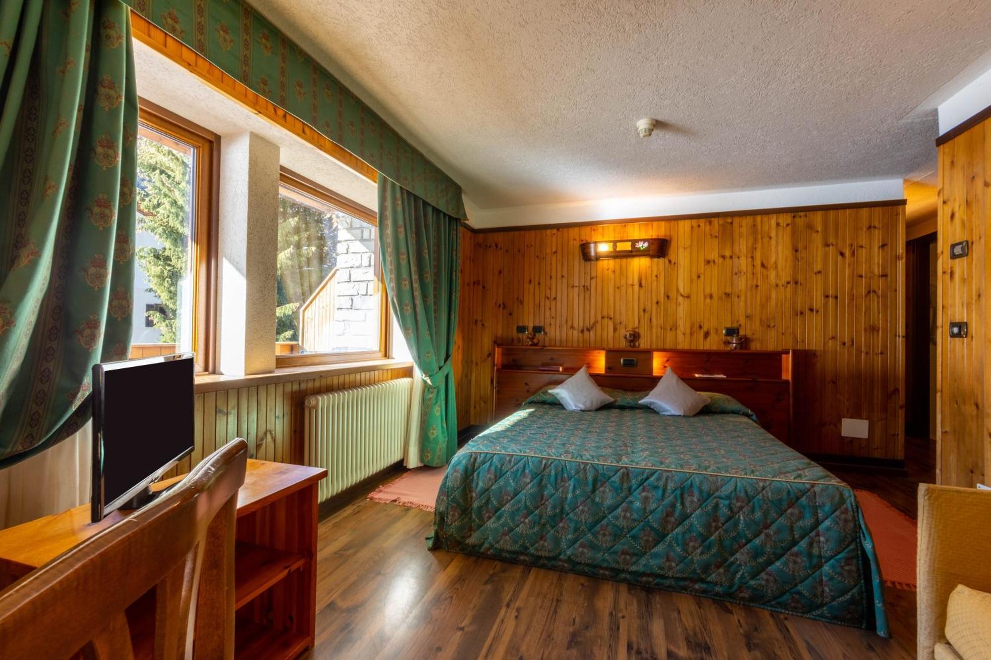 Hotel Bouton D'Or - קונייה מראה חיצוני תמונה