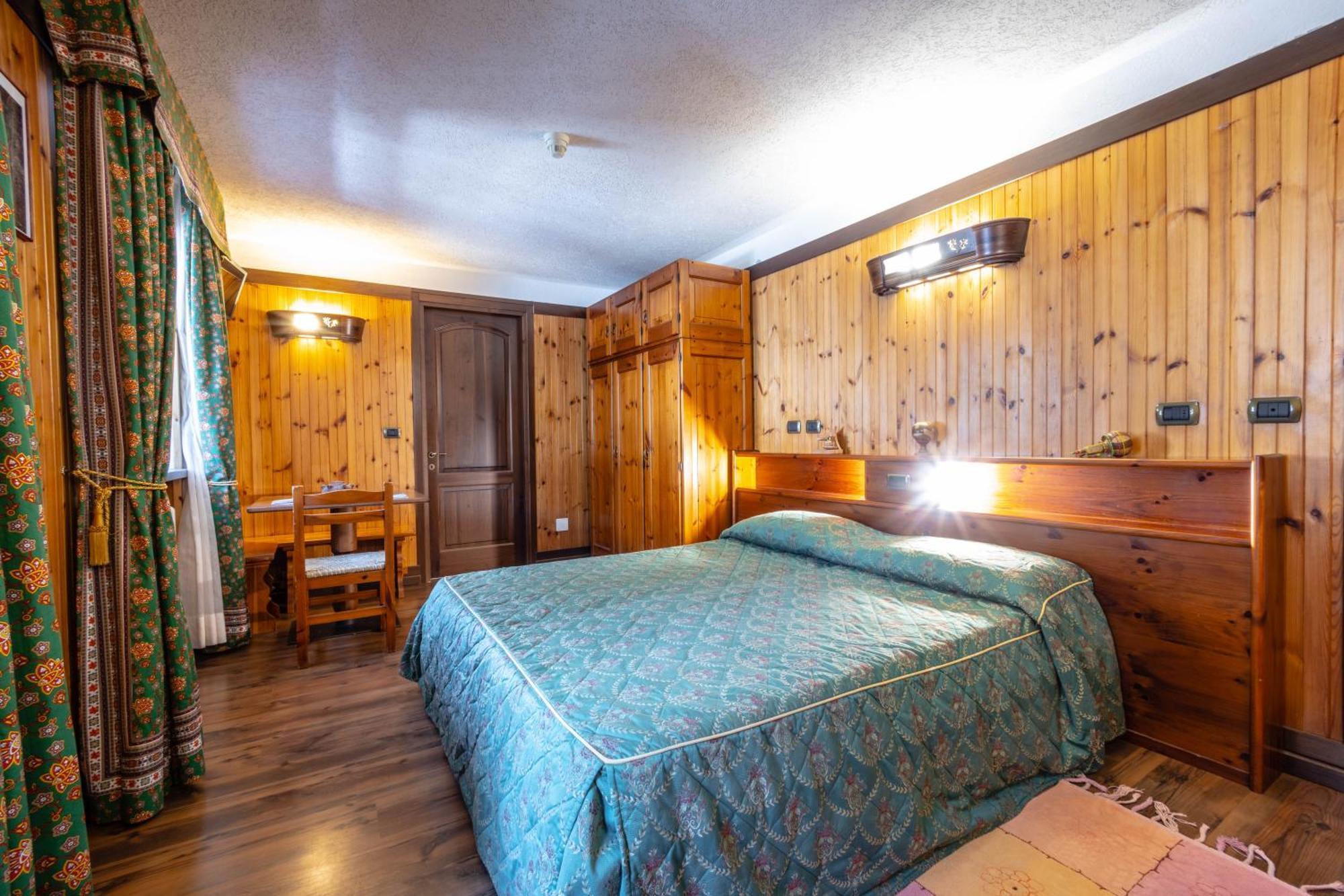 Hotel Bouton D'Or - קונייה מראה חיצוני תמונה