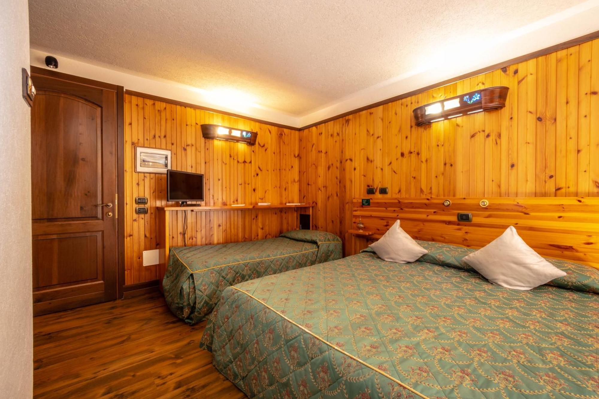 Hotel Bouton D'Or - קונייה מראה חיצוני תמונה