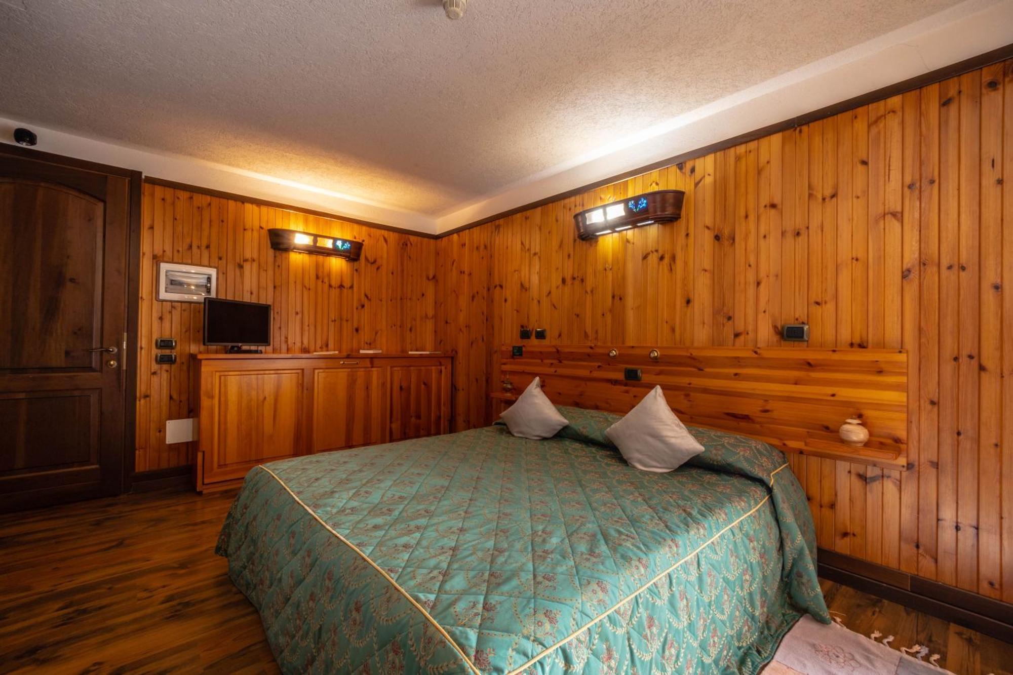 Hotel Bouton D'Or - קונייה מראה חיצוני תמונה
