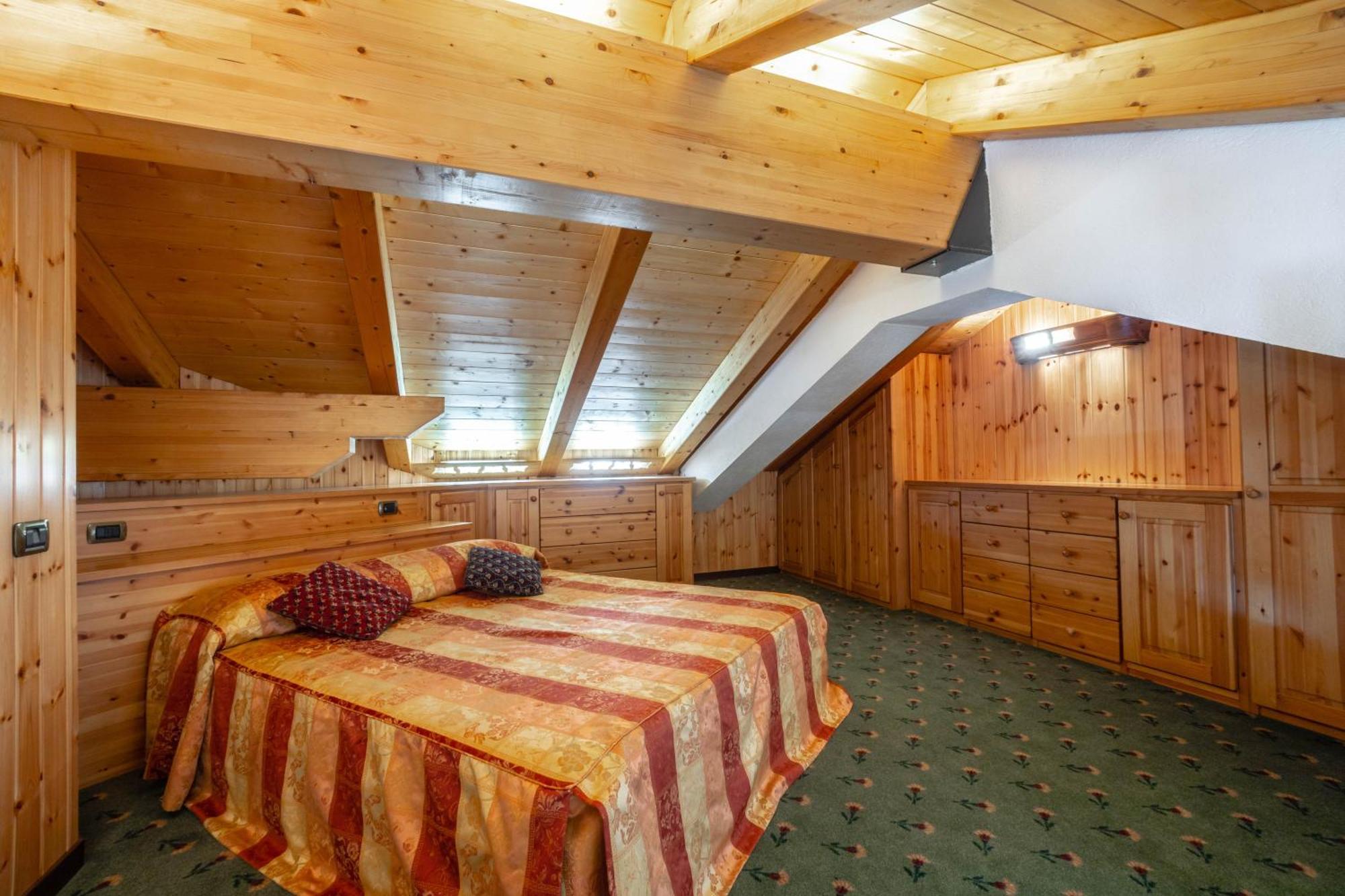 Hotel Bouton D'Or - קונייה מראה חיצוני תמונה
